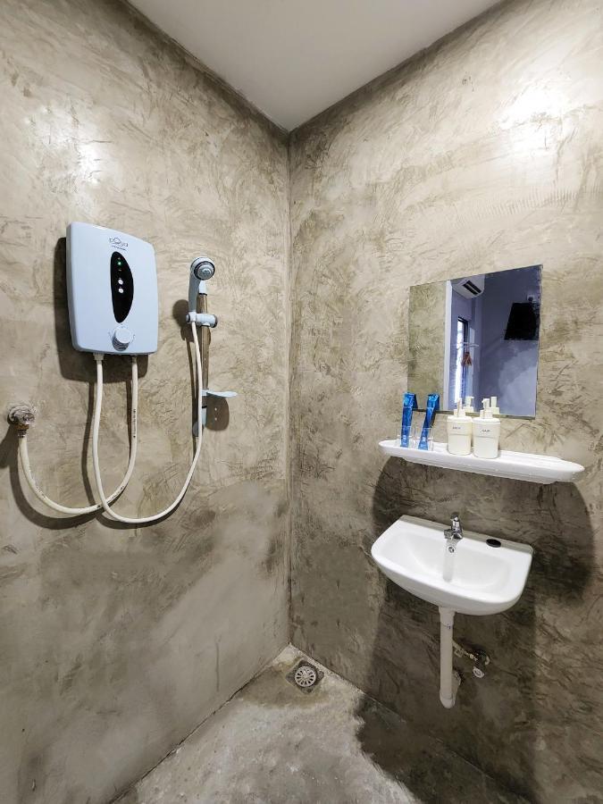 Gurney Coast Guest House By Sky Hive George Town Extérieur photo