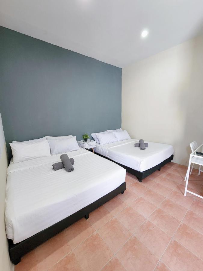 Gurney Coast Guest House By Sky Hive George Town Extérieur photo
